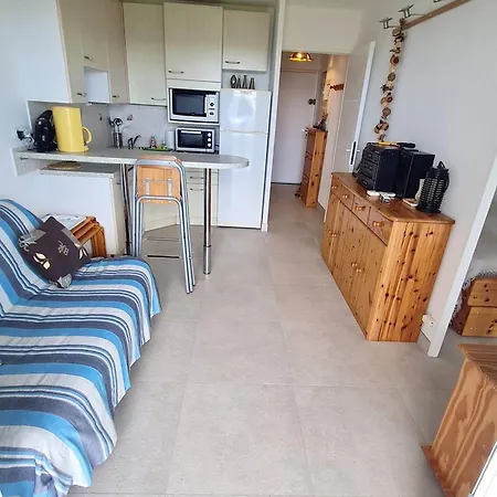 Apartment T3 Climatise Avec Piscine, Tennis Et Parking A 200m Des Plages - Fr-1-316-252 Six-Fours-les-Plages